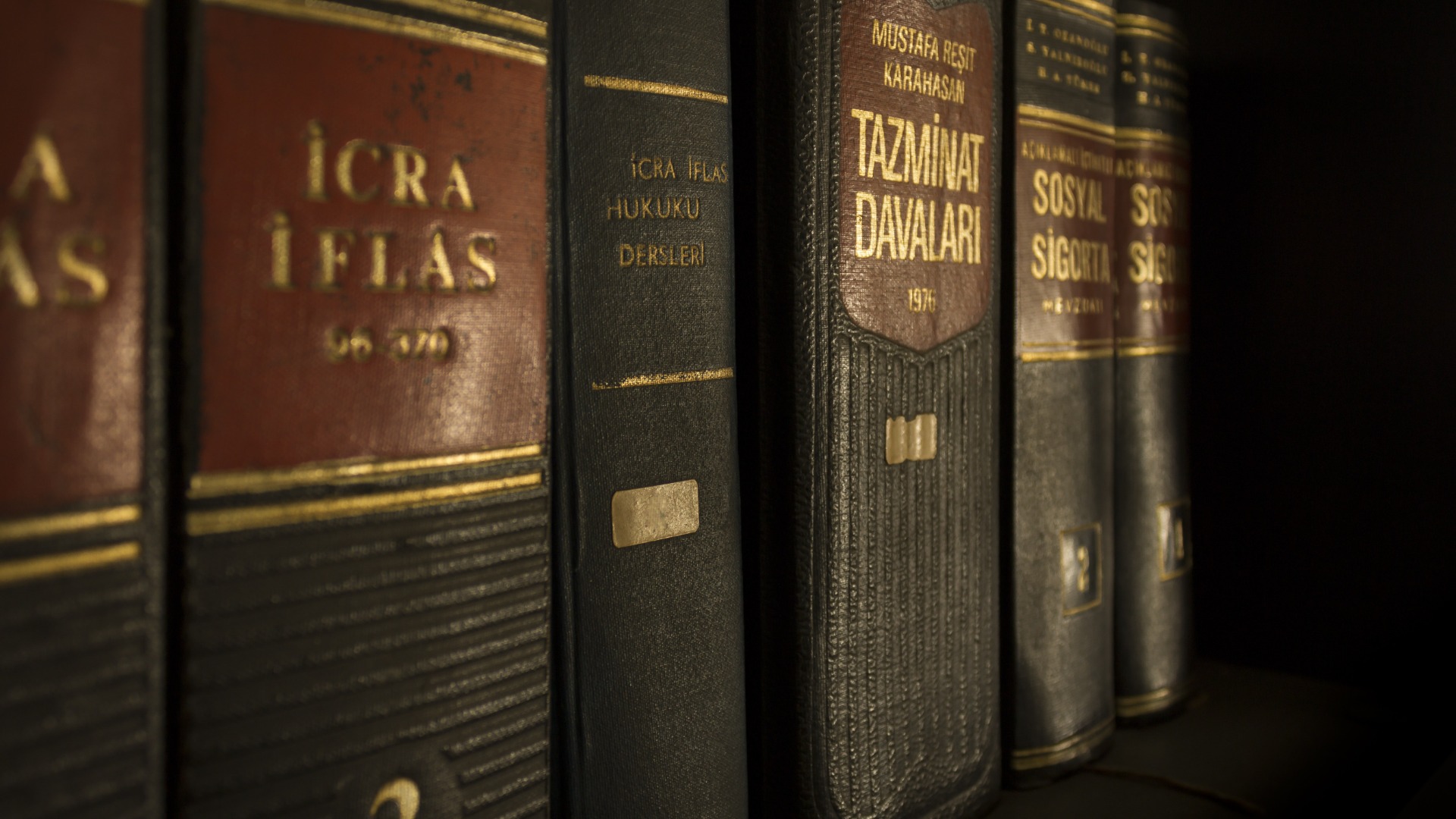 Verfassungsrecht und Menschenrechte Verfassungsrecht und Menschenrechte